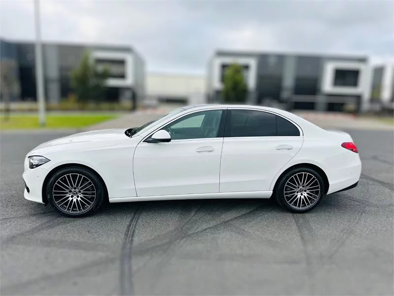 2023 Mercedes-Benz C200 Overview